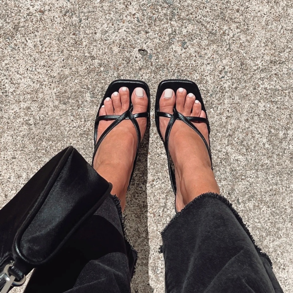 Billini Samba Heels Black